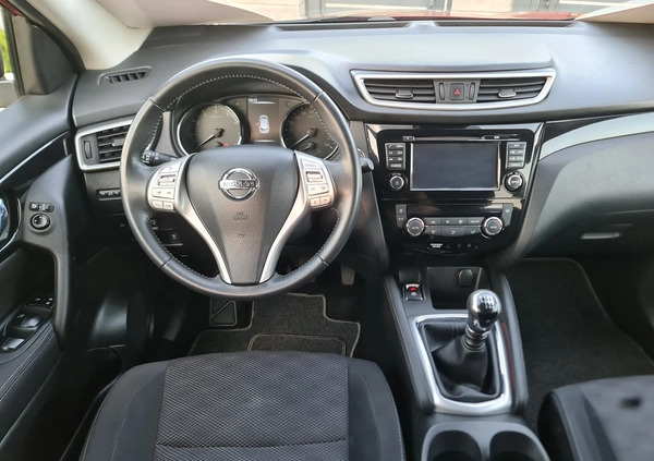 Nissan Qashqai cena 49700 przebieg: 126970, rok produkcji 2015 z Debrzno małe 154